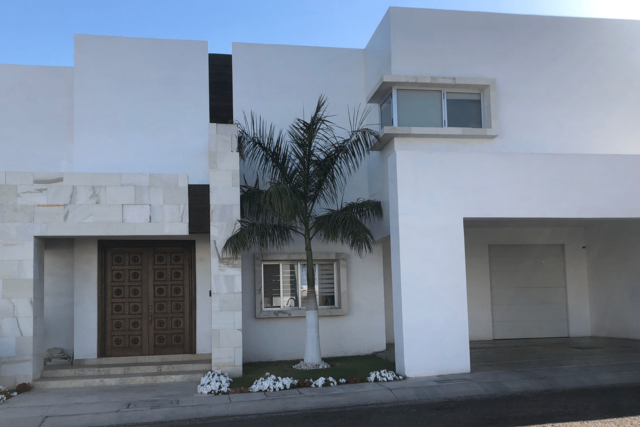 Venta de Casa Residencial en Puerta Marina Guaymas